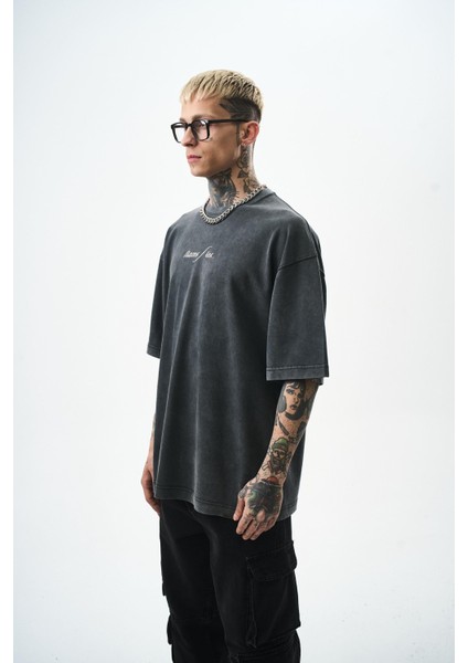 Erkek Eyes Baskılı Yıkamalı Oversize T-Shirt Siyah fiyatları