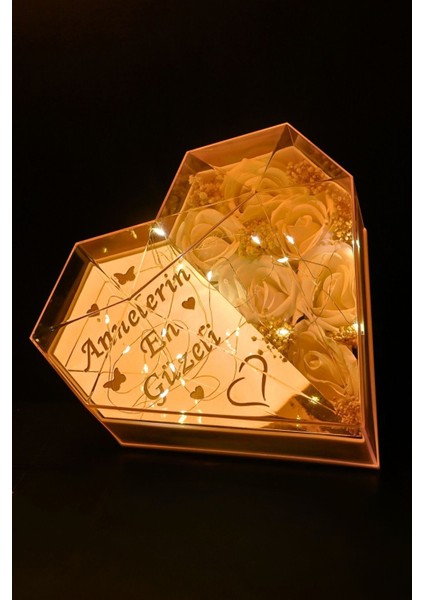 Anneler Günü Için Şık Işıklı Kalpli Kutu Hediyelik