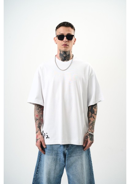 Erkek World Is Mine Baskılı Oversize T-Shirt Saks fiyatları