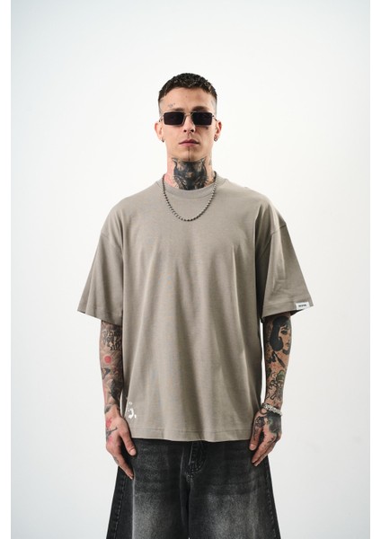 Erkek World Is Mine Baskılı Oversize T-Shirt Saks fiyatları