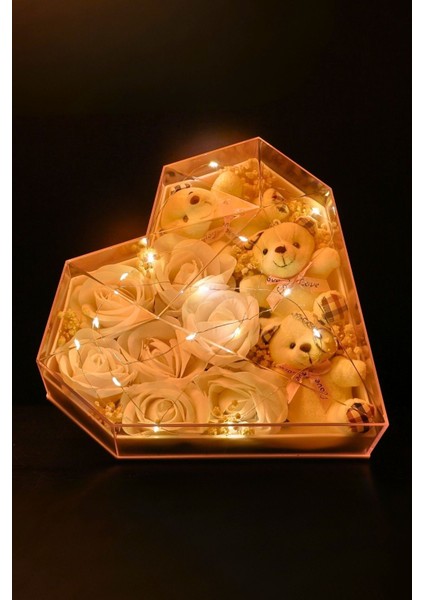 Arkadaşa / Sevgiliye Kalpli Kutuda Ayıcıklı Gül Işıklı Hediyelik