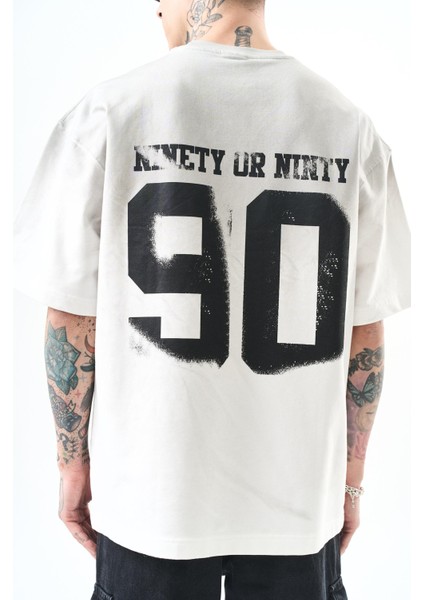 Erkek Ninety Baskılı Oversize T-Shirt Ekru fırsatları
