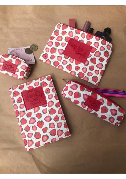 Atakids Lizy Desenli Defter, Kalemlik, Cüzdan ve Makyaj Çantası Seti (Defter: 168 Yp, 14*20) fiyatları