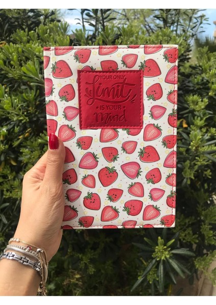 Atakids Lizy Desenli Defter, Kalemlik, Cüzdan ve Makyaj Çantası Seti (Defter: 168 Yp, 14*20) modelleri