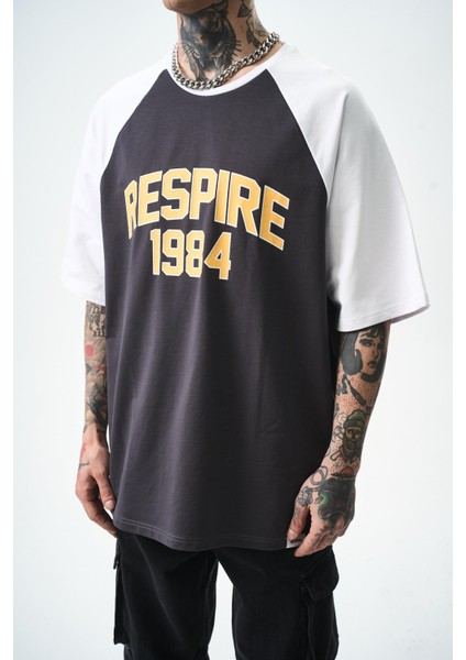 Erkek 1984 Baskılı Oversize T-Shirt Siyah indirimleri