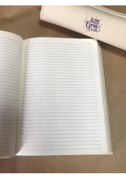 Atakids Lizy Yaşam Motto Baskılı Süresiz Ajanda ve Kalemlik Seti (168 Yaprak 14*20)