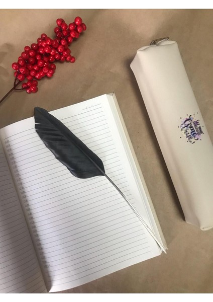 Atakids Lizy Yaşam Motto Baskılı Süresiz Ajanda ve Kalemlik Seti (168 Yaprak 14*20) modelleri