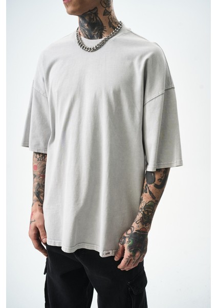 Erkek Etiket Detaylı Yıkamalı Oversize T-Shirt Gri indirimleri