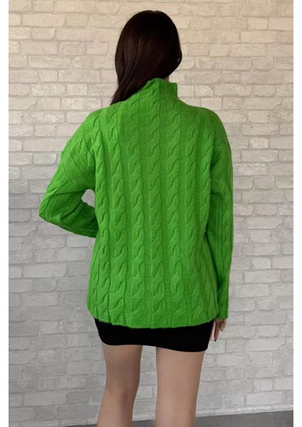 Yarım Balıkçı Yaka Desenli Kadın Triko Kazak P-00014809 fırsatları