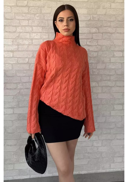 Yarım Balıkçı Yaka Desenli Kadın Triko Kazak P-00014809