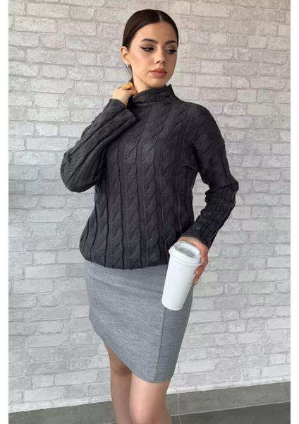 Yarım Balıkçı Yaka Desenli Kadın Triko Kazak P-00014809 fiyatları
