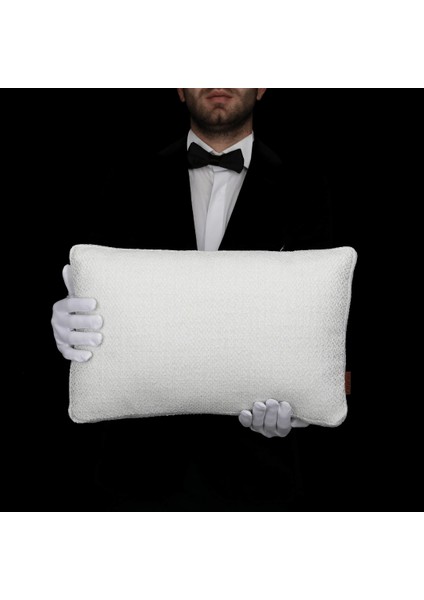 Mira Akrilik Pamuklu Keten 30*50 Façalı Kırlent Beyaz