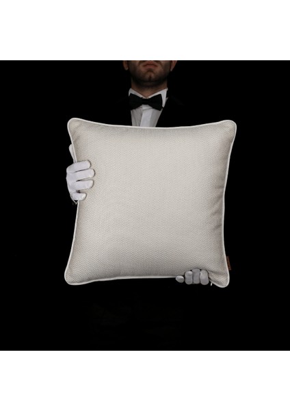 Lara Modern Dokulu Keten 50*50 Biyeli Kırlent Bej