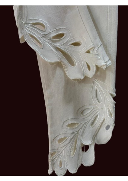 Kırık Beyaz Ajurlu Kot Pantolon fiyatları