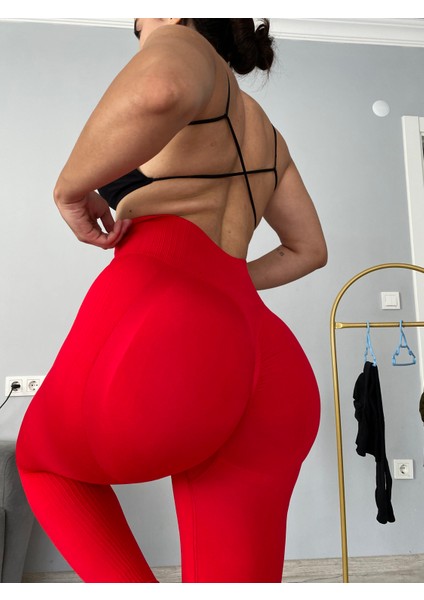 Kalçası Büzgülü Ekstra Push Up Etkili Spor Tayt