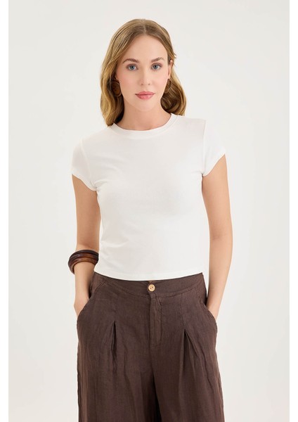 Yuvarlak Yaka Kısa Kol Crop Bluz