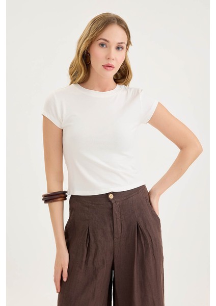 Yuvarlak Yaka Kısa Kol Crop Bluz modelleri