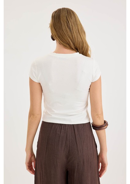 Yuvarlak Yaka Kısa Kol Crop Bluz indirimleri