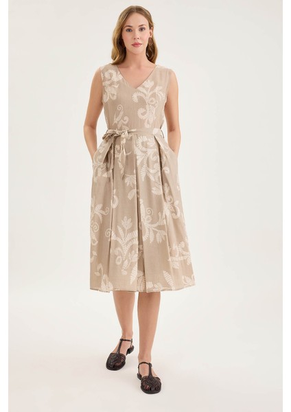 Sıfır Kol Kuşaklı Desenli Piliseli Elbise fırsatları