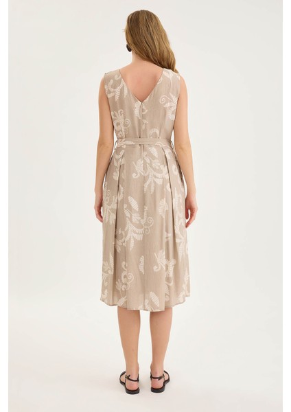 Sıfır Kol Kuşaklı Desenli Piliseli Elbise indirimleri