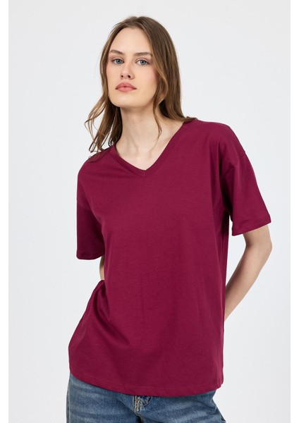 Bordo V Yaka %100 Pamuk Comfort Fit Tişört 2143M fiyatları