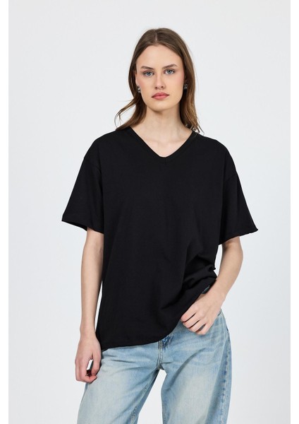 Siyah V Yaka %100 Pamuk Comfort Fit Tişört 2143M