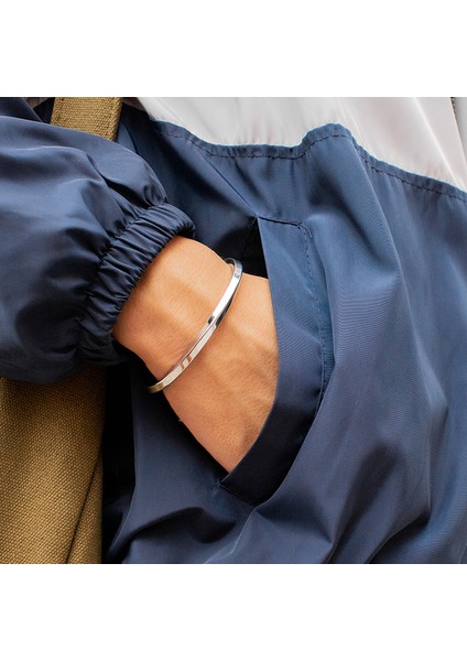 16CM-18CM Tarzı Siyah ve Mavi Kadınlar Için Paslanmaz Çelik C Şekilli Bilezikler Moda Titanyum Çelik Kol Bileziği Türü C Örme Bilezikler (Yurt Dışından) modelleri