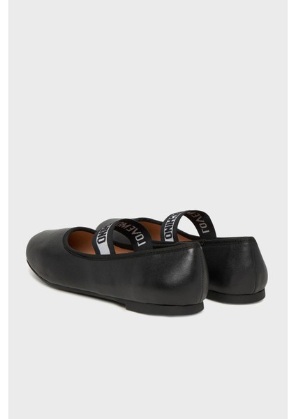 Logolu Deri Tek Bantlı Babet Ayakkabı Bayan Ayakkabı JA11071G0MIE0000 fırsatları