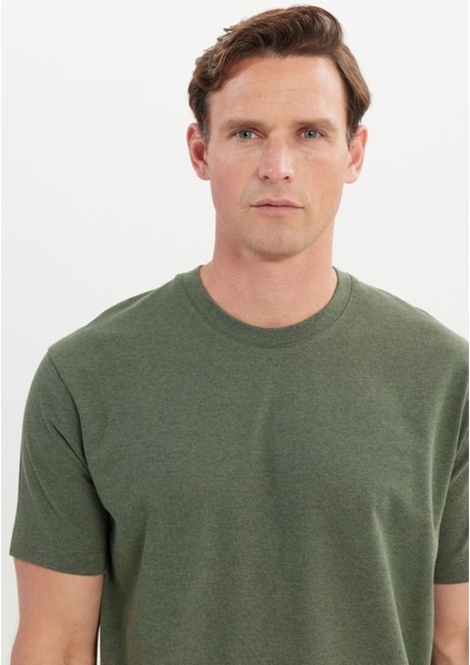 Pamuklu Modern Fit Rahat Kesim Bisiklet Yaka Tişört fırsatları