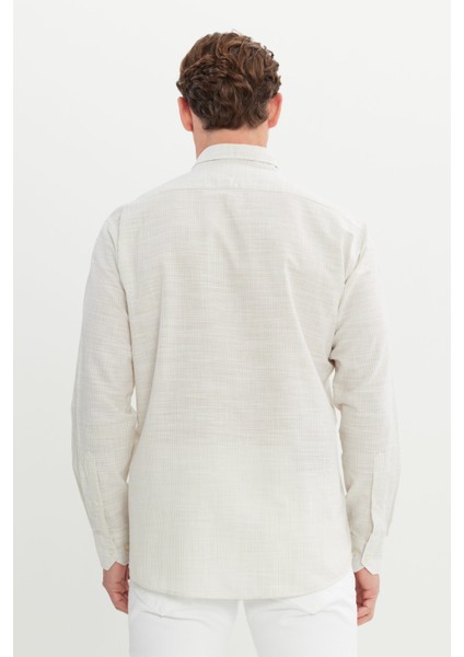 %100 Pamuk Comfort Fit Rahat Kesim Düğmeli Yaka Çizgili Gömlek indirimleri