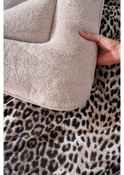Bej Leopar Loura Çift Kişilik Çift Taraflı Lüx Wellsoft Yorgan Seti 195x215 cm