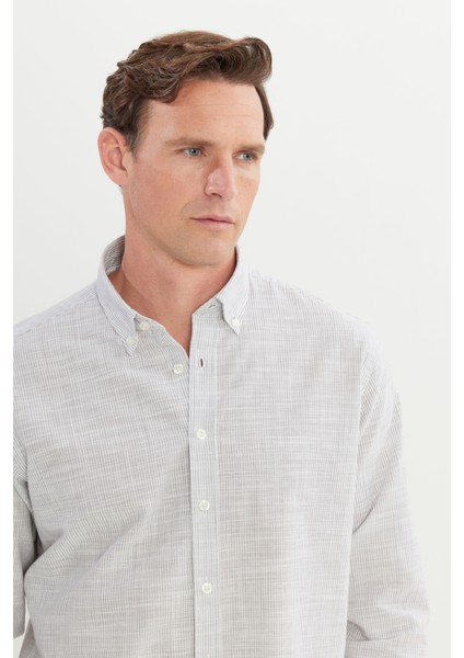 %100 Pamuk Comfort Fit Rahat Kesim Düğmeli Yaka Çizgili Gömlek fırsatları