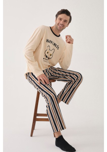Erkek Pamuklu Uzun Kollu Üst Baskılı Alt Çizgili Cep Detaylı Pijama Takımı