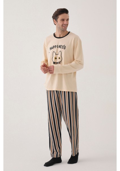 Erkek Pamuklu Uzun Kollu Üst Baskılı Alt Çizgili Cep Detaylı Pijama Takımı