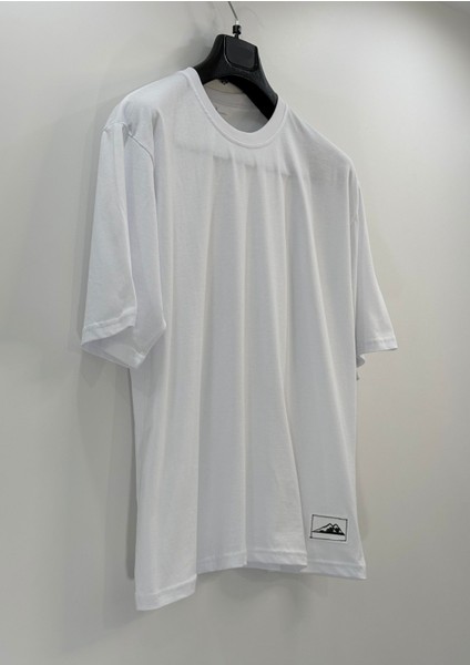 Oversize Beyaz T-Shirt fırsatları