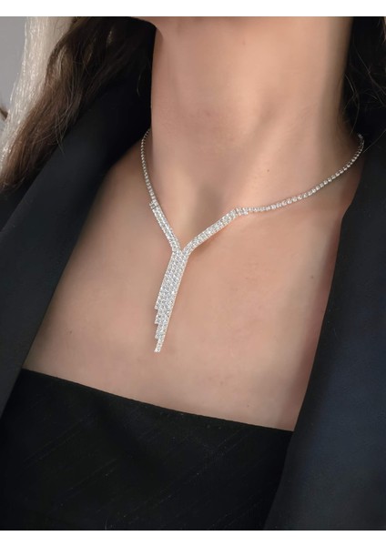 Kristal Taşlı Su Yolu Sarkıt Model Yılbaşı - Abiye - Düğün -Event Kolye Küpe Set