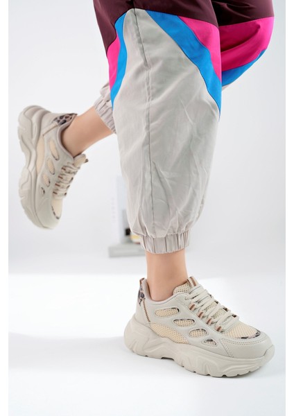 Günlük Kadın Spor Ayakkabı Bağcık Yüksek Kalın Taban Nefes Alan Oval Burun Rahat Hafif Sneaker 1001