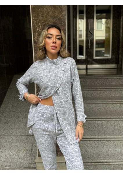 Üçaymoda Kadın Uzun Kollu Balıkçı Yaka Önden Düğmeli Bluz ve Pantolon Yumoş Ikili Takım fiyatları
