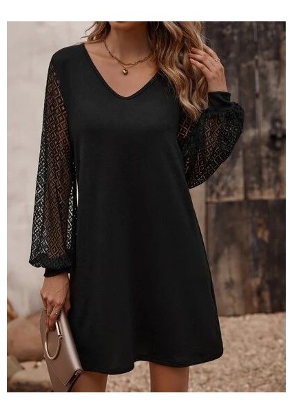 Üçaymoda Kadın Uzun Kollu Dantelli V Yakalı Kısa Ithal Krep Elbise