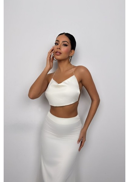 Üçaymoda Degaje Yaka Sırt Detay Bluz fiyatları