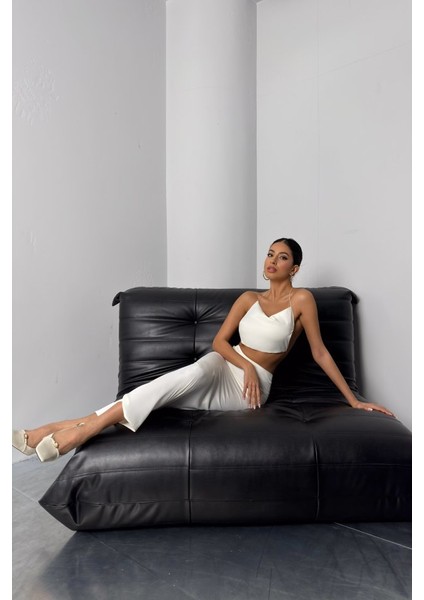 Üçaymoda Degaje Yaka Sırt Detay Bluz modelleri