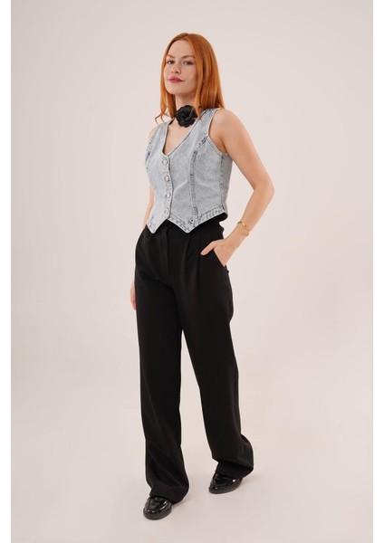 Üçaymoda Düğme ve Ön Dikiş Detaylı Mavi Jean Yelek