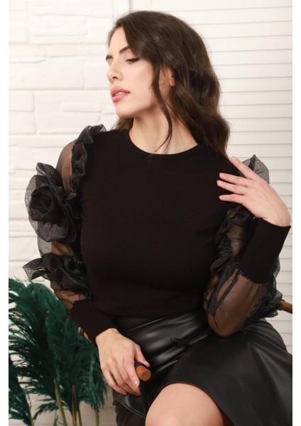 Üçaymoda Siyah Kolları Organze Detaylı Bluz