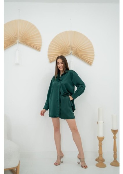 Üçaymoda Zümrüt Saten Şortlu Takım fırsatları