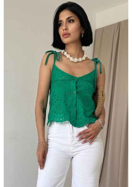 Üçaymoda Yeşil Bağcıklı Brode Bluz