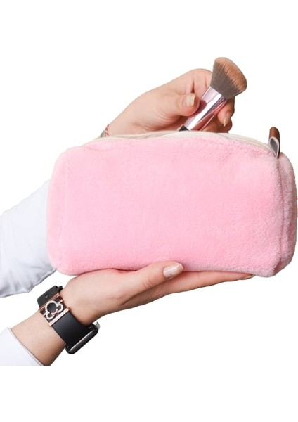 Pandamkee Fermuarlı Peluş Makyaj Çantası (Kısa Tüylü) – Kadınlar Için En Yeni Makyaj Çantası