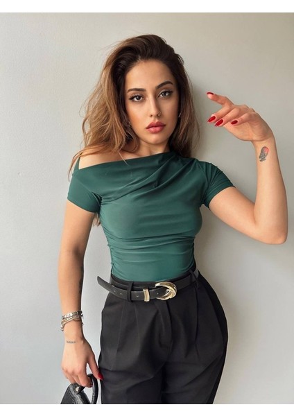 Üçaymoda Kadın Sandy Kumaş Düşük Omuz Bluz