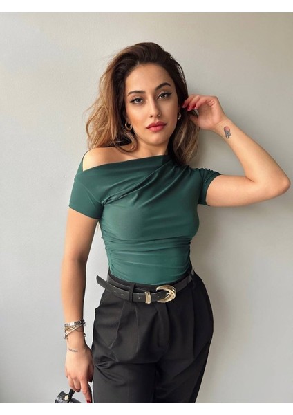 Üçaymoda Kadın Sandy Kumaş Düşük Omuz Bluz