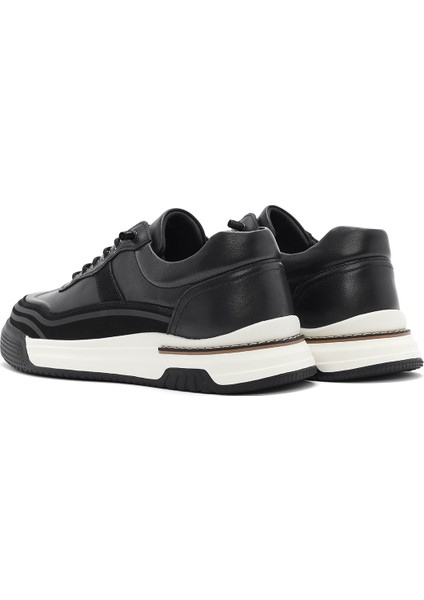 Erkek Siyah Bağcıklı Kalın Tabanlı Deri Sneaker 25SFD693518