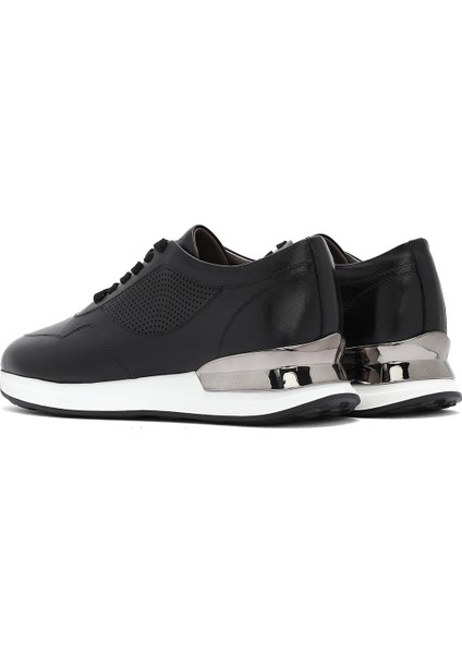 Erkek Siyah Bağcıklı Kalın Tabanlı Deri Sneaker 25SFD603718